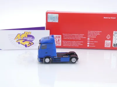Preview: Herpa 318204-003 # Mercedes-Benz eActros 600 2-achs Zugmaschine " blau " 1:87