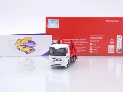 Herpa 319935 # Mercedes-Benz Arocs M Absetzkipper " Zirkus Charles Knie " 1:87