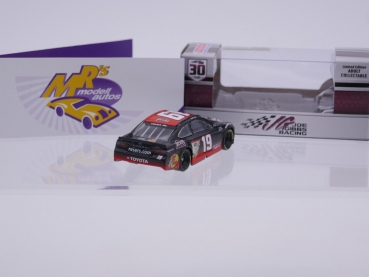 Preview: Lionel Racing C192165RSRMT # Toyota NASCAR 2021 " Martin Truex Jr. Reser " 1:64