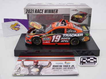 Preview: Lionel Racing W192123BPSMTH # Toyota NASCAR 2021 " Martin Truex Jr - Phoenix Spring Race Winner " 1:24