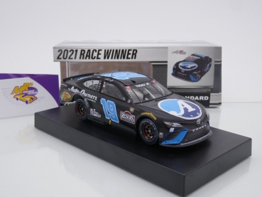 Preview: Lionel Racing W192123AODMTL # Toyota NASCAR 2021 " Martin Truex Jr - Darlington Spring Race Winner " 1:24