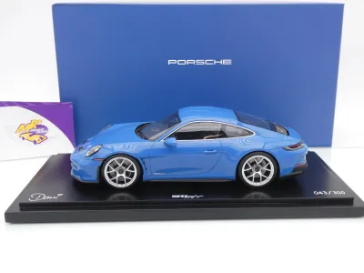 Preview: Spark WAP0214220T0ST # Porsche 911 992 S/T Baujahr 2023 " Sonderwunsch - Dani " 1:18