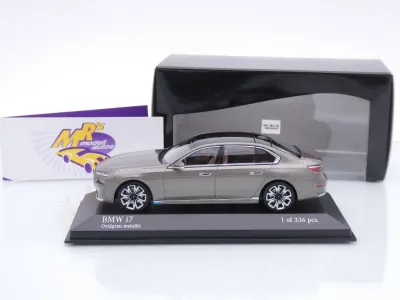 Preview: Minichamps 410024200 # BMW i7 M70 (G70) Limousine Baujahr 2023 " Oxidgraumetallic " 1:43