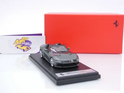 Preview: Look Smart LS556A # Ferrari 12 Cilindri V12 Spider Baujahr 2024 " Verde Toscana " 1:43