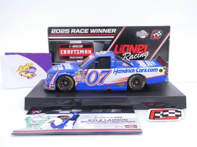 Lionel Racing W072524HENKLZ # Chevrolet Silverado NASCAR Truck 2025 " Kyle Larson - HendrickCars.com Homestead Miami Win " 1:24