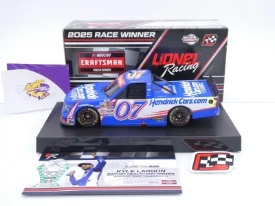 Preview: Lionel Racing W072524HENKLZ # Chevrolet Silverado NASCAR Truck 2025 " Kyle Larson - HendrickCars.com Homestead Miami Win " 1:24