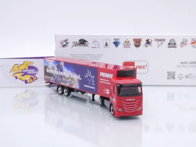 Preview: Herpa 962032 # Iveco S-Way Kühlkoffer-SZ " Penny DEL / Dresdner Eislöwen " 1:87