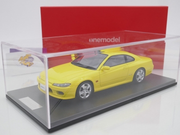 Preview: Onemodel 26 # Nissan Silvia S15 Spec-S Coupe Baujahr 2000 " Yellow " 1:18