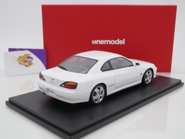 Preview: Onemodel 29 # Nissan Silvia S15 Spec-S Coupe Baujahr 2000 " White " 1:18