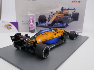 Preview: Spark 18S602 # McLaren MCL35M Winner Italian GP Formel 1 2021 " Daniel Ricciardo " 1:18