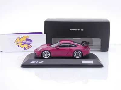 Preview: Spark WAP0203030TGT3 # Porsche 911 992 GT3 Manthey Kit 2024 " Sternrubin " 1:43