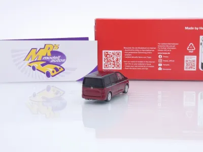 Preview: Herpa 430425-002 # VW Volkswagen T7 Multivan Baujahr 2022 " schwarz-rot " 1:87