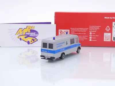 Preview: Herpa 098823 # Mercedes-Benz T2 Vario " Polizei Tauchergruppe Wuppertal " 1:87