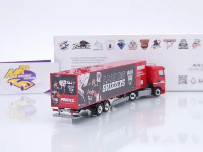 Preview: Herpa 962131 # Iveco S-Way Kühlkoffer-SZ " Penny DEL / Grizzlys Wolfsburg " 1:87