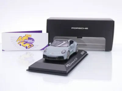 Spark WAP0200230SCPE # Porsche 911 Carrera 4S Baujahr 2025 " Shadegrün " 1:43