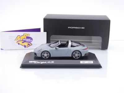 Preview: Spark WAP0201700STRG # Porsche 911 992 Targa 4S Baujahr 2025 " Shadegrün " 1:43