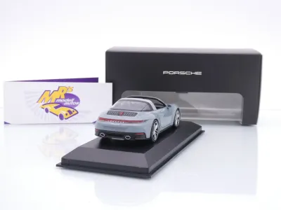 Preview: Spark WAP0201700STRG # Porsche 911 992 Targa 4S Baujahr 2025 " Shadegrün " 1:43