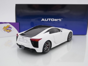 Preview: AUTOart 78851 # Lexus LFA Coupe Baujahr 2010 " weiß - carbon " 1:18