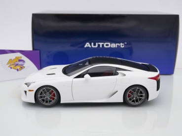 Preview: AUTOart 78851 # Lexus LFA Coupe Baujahr 2010 " weiß - carbon " 1:18