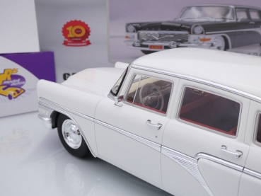 Preview: TOYWAYS Y8A11467 # GAZ13 Chaika Saloon Baujahr 1959 " weiß " 1:18 Lim. ED. 625pc