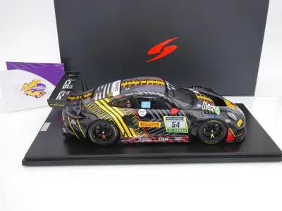 Preview: Spark 18SG072 # Porsche 911 GT3 R #54 24h Nürburgring 2025 " Team Dinamic GT Pirelli " 1:18