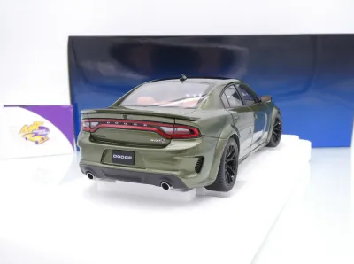 Preview: AUTOart 71752 # Dodge Charger SRT Hellcat Redeye Jailbreak Baujahr 2023 " dunkelgrünmetallic ( F8 Green Metallic ) " 1:18