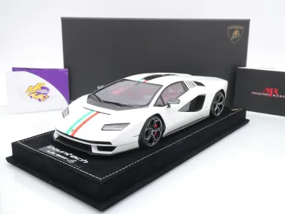 MR Collection LAMBO052SE9 # Lamborghini Countach LPI 800-4 Baujahr 2021 " weißmetallic ( Con Vertina / Italian Livery ) " 1:18