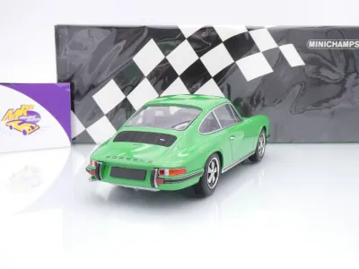 Preview: Minichamps 155063001 # Porsche 911 S 2.4 Coupe Baujahr 1972 " Lizardgrün " 1:18
