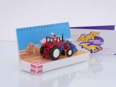Preview: Busch 51352 # Belarus MTS-50 Traktor Frontlader mit Schaufel " rot-blau " 1:87