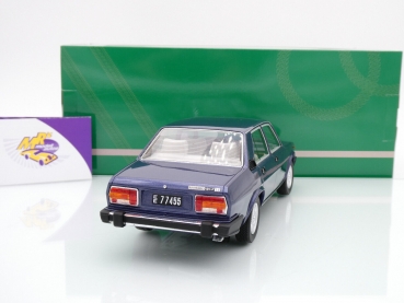 Cult CML239-3 # Alfa Romeo 6 2.5 Typ 119 Limousine Baujahr 1979-83 " dunkelblaumetallic " 1:18