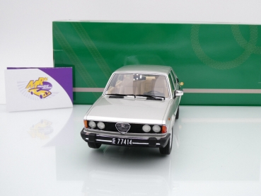 Preview: Cult CML239-2 # Alfa Romeo 6 2.5 Typ 119 Limousine Baujahr 1979-83 " silbermetallic " 1:18