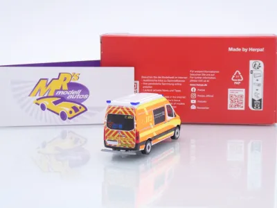 Preview: Herpa 099042 # Mercedes Sprinter Delfis RTW " Rettungsdienst Elbe-Elster " 1:87