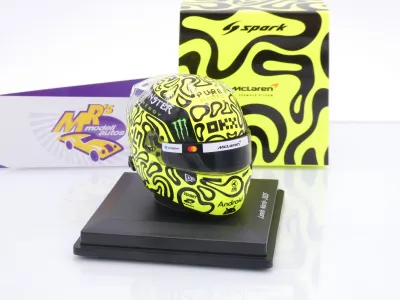 Preview: Spark 5HF188 # Helm Formel 1 Team McLaren " Lando Norris #4 / Monster 2025 " 1:5