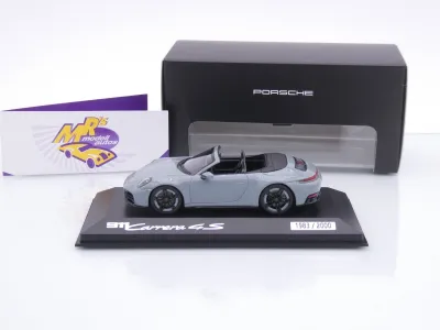 Preview: Minichamps WAP0200240SCPE # Porsche 911 992 Carrera 4S Cabrio 2024 " graugrün ( Shadegreenmetallic ) " 1:43