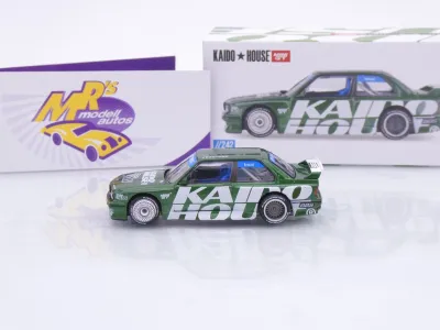 Preview: TSM MINI GT KHMG242 # BMW M3 E30 dunkelgrünmetallic " Kaido House - KAIDO WORKS V2 " 1:64