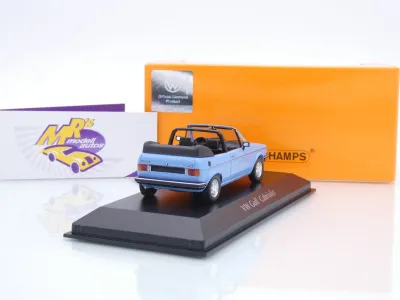 Preview: Maxichamps 940055180 # Volkswagen VW Golf 1 I Cabriolet 1979 Erdbeerkörbchen " hellblau " 1:43
