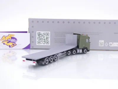 Preview: Herpa 747301 # DAF XG Flachbett-Sattelzug " Niederländische Königliche Armee " 1:87