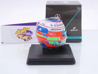Preview: Spark 5HF242 # Helm Formel 1 Team Mercedes-AMG " Kimi Antonelli #12 " 2026 1:5
