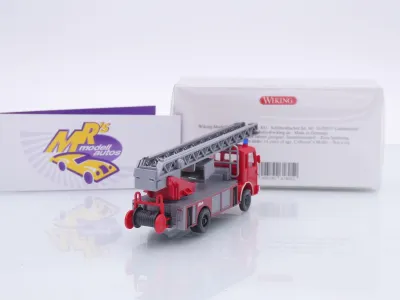 Preview: Wiking 0618 05 # MAN Metz DLK 23-12 Drehleiter Baujahr 1967 " Feuerwehr Karlsruhe " 1:87