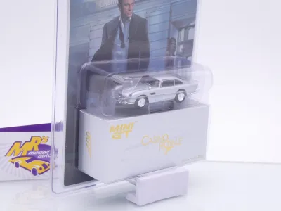 Preview: TSM MINI GT MGT00909-007E # Aston Martin DB5 " James Bond  Casino - England Version " 1:64