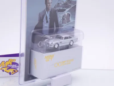 Preview: TSM MINI GT MGT00909-007TC # Aston Martin DB5 " James Bond - Casino - China Version " 1:64