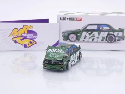 Preview: TSM MINI GT KHMG242 # BMW M3 E30 dunkelgrünmetallic " Kaido House - KAIDO WORKS V2 " 1:64