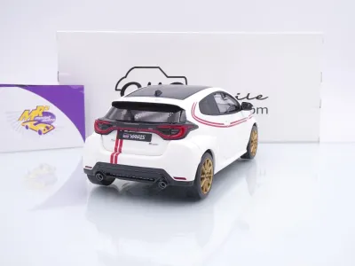 Preview: Ottomobile OT1183 # Toyota GR Yaris Italy Edition Baujahr 2024 " weiß-rot " 1:18