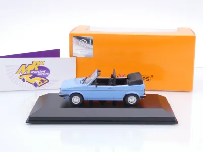 Preview: Maxichamps 940055180 # Volkswagen VW Golf 1 I Cabriolet 1979 Erdbeerkörbchen " hellblau " 1:43