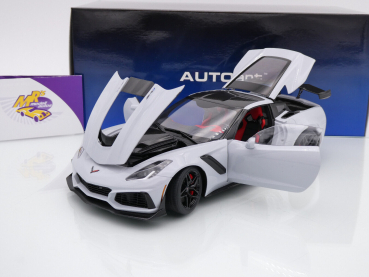 Preview: AUTOart 71277 # Chevrolet Corvette C7 ZR1 Baujahr 2019 " Matrix Grey / grau " 1:18