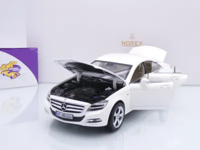 Preview: Norev 183943 # Mercedes-Benz CLS C218 Coupe Baujahr 2011 " weißmetallic " 1:18