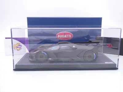 Preview: MR Collection BUG014F # Bugatti Bolide Baujahr 2024 " Full Carbon Matt " 1:18
