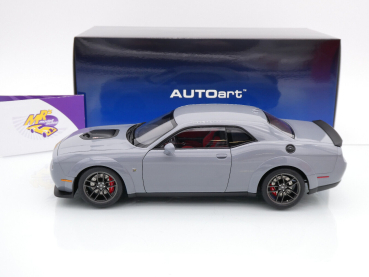 Preview: AUTOart 71774 # Dodge Challenger R/T Scat Pack Widebody Baujahr 2022 " grau " 1:18