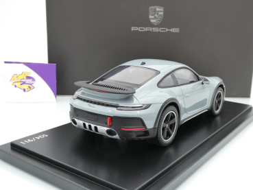 Preview: Spark WAP0210020PDKR # Porsche 911 Dakar Baujahr 2023 " shadegreen metallic " 1:18