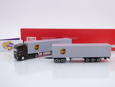 Preview: Herpa 317009 # Scania CR 20 HD mit zwei Koffer-Aufliegern " UPS Spanien " 1:87